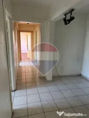 Apartament 3 camere decomandat Piața Rogerius 