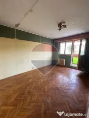 Apartament 3 camere decomandat Piața Rogerius 