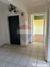 Apartament 3 camere decomandat Piața Rogerius 
