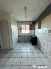 Apartament 3 camere decomandat Piața Rogerius 