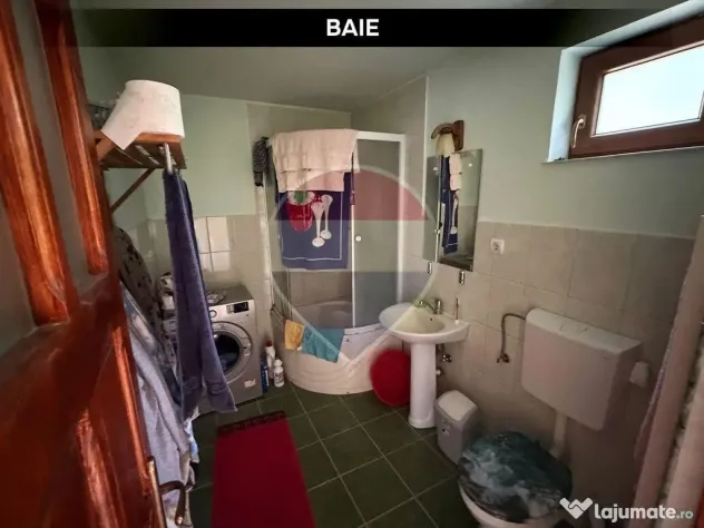 CASA cu priveliste si teren pe Valea Borcutului
