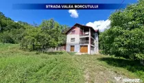 CASA cu priveliste si teren pe Valea Borcutului