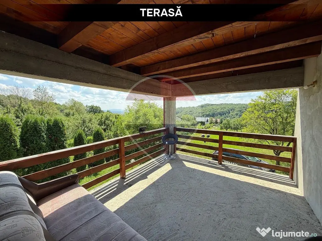 CASA cu priveliste si teren pe Valea Borcutului