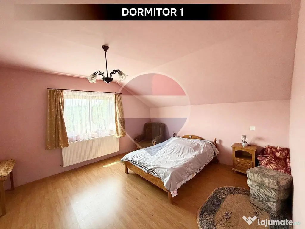 CASA cu priveliste si teren pe Valea Borcutului