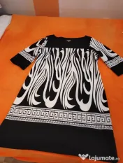 Vând rochie dama vând rochie dama. 