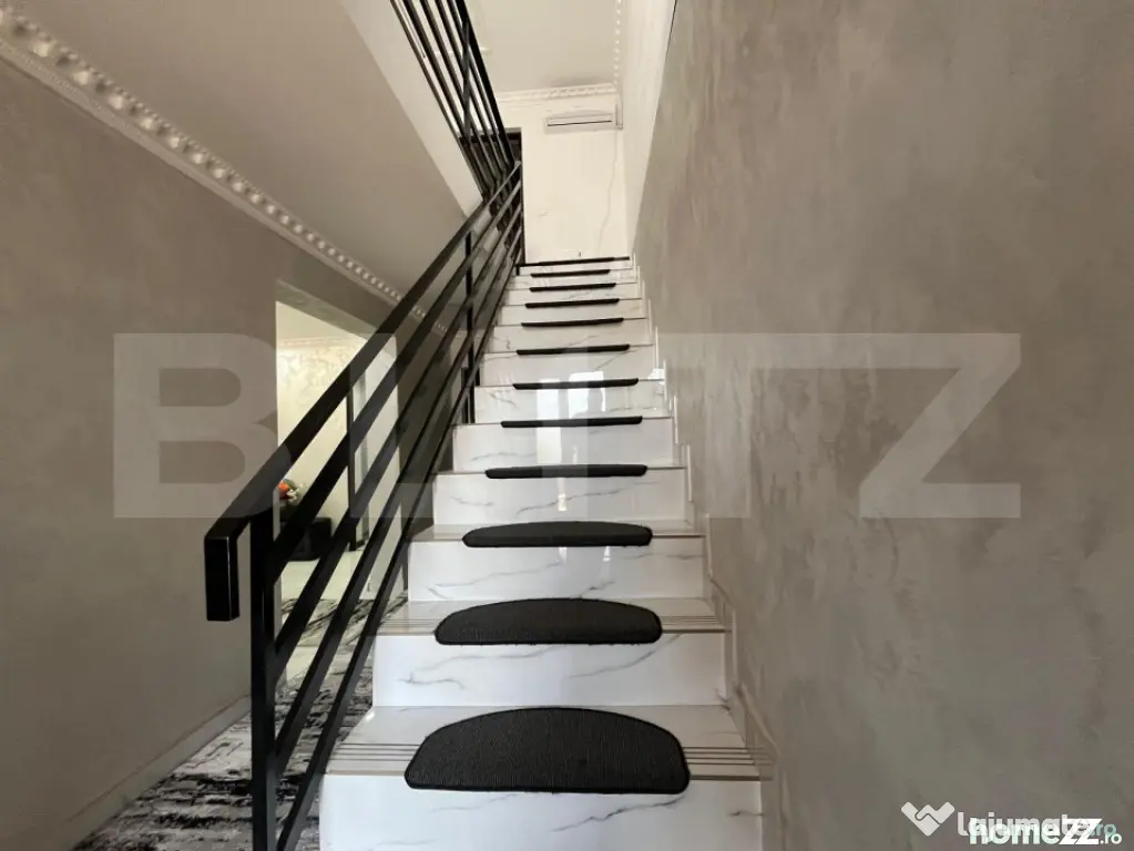 Casă P+M de vânzare, 106 mp utili, teren 250 mp, Cartier T - Oradea (Bihor)