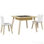 AIYAPLAY Set Masă și 2 Scaune pentru Copii 3-6 ani, cu Tablă de Scris și Loc de Depozitare, 60x60x44 cm, Lemn Natural | Aosom Romania