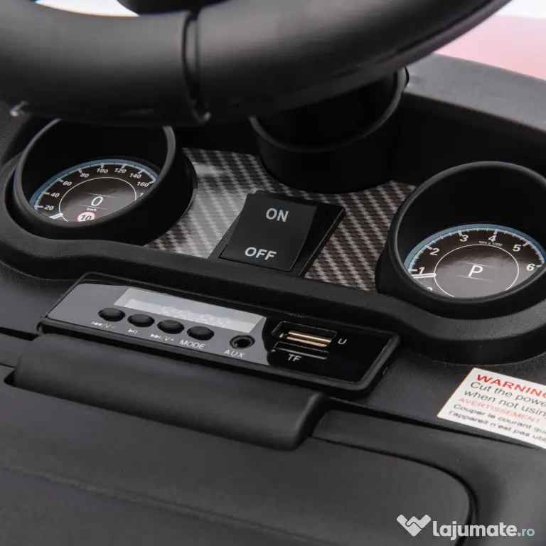 AIYAPLAY Mașinuță Electrică pentru Copii 18 Luni-5 Ani cu Licență Land Rover cu Muzică, USB și MP, 65x43x40 cm, Roșu | Aosom Romania