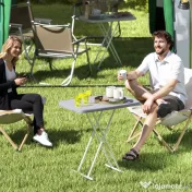 Outsunny Măsuță de Cafea Pliabilă, Reglabilă pe Înălțime și Portabilă, cu Blat HDPE și Cadru Metalic, 76x50x74 cm, Alb | Aosom Romania 