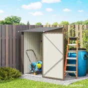 Outsunny Căsuță de Grădină 0.92m² din Oțel Galvanizat, Căsuță pentru Unelte cu Ușă Blocabilă și Acoperiș Înclinat, 100x104x160 cm, Maro și Gri Închis | Aosom Romania