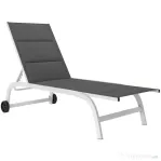 Outsunny Șezlong cu Roți, Spătar Reglabil, Cadru din Aluminiu, Cu Capitonare, Greutate Maximă 120 kg, Alb