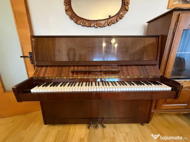 Pianina Nocturno, de vanzare