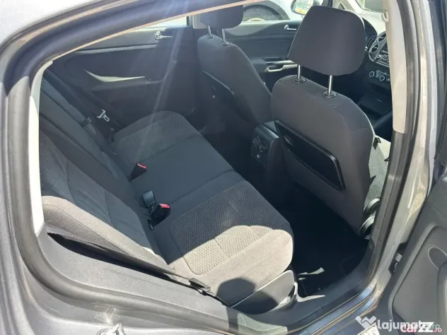 VOLKSWAGEN GOLF 6 PLUS