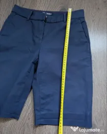 Pantaloni scurți Tommy Hilfiger mărimea XS