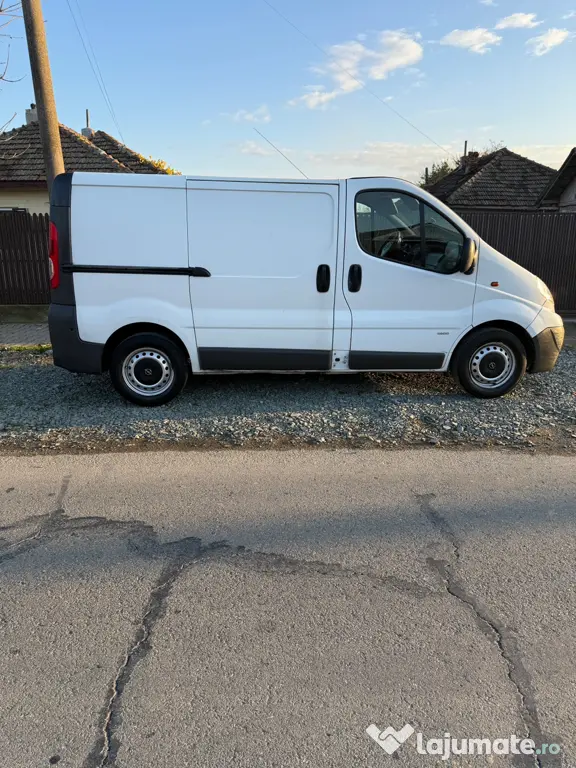 Vând Opel Vivaro 2.0CDTI