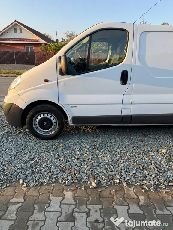 Vând Opel Vivaro 2.0CDTI