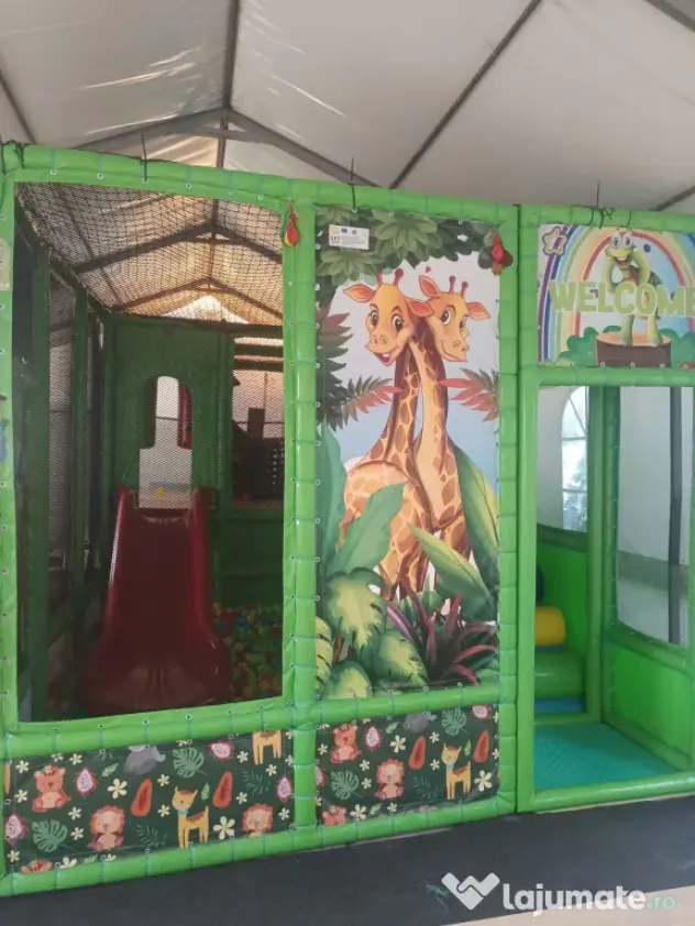 Vand loc de joaca modular si castel gonflabil