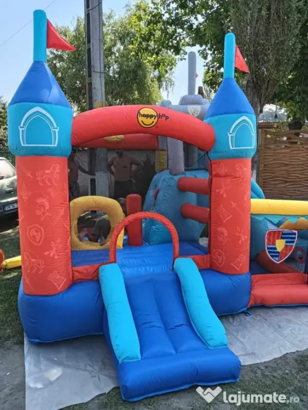 Vand loc de joaca modular si castel gonflabil