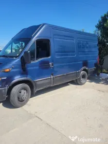Vând dubă Iveco daily
