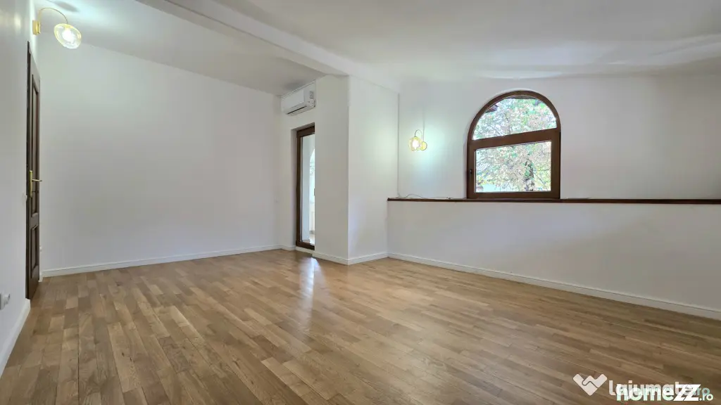 DOROBANTI - TELEVIZIUNE: ETAJ DE VILA ISTORICA RESTAURATA, 1