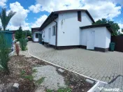 Proprietate Exclusivă cu Piscină, Foișor și Livadă | 1
