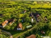 FILM! Casa cu sura, pivnita, balta cu pesti, 2.280 mp teren 