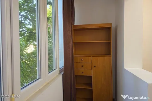 Bulevardul Cetatii - Apartament 4 Camere, Etaj 1, Central...