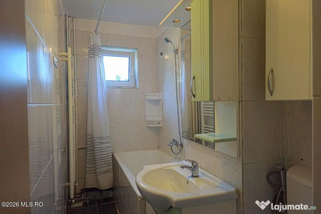 Bulevardul Cetatii - Apartament 4 Camere, Etaj 1, Central...