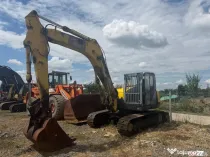 Dezmembrez excavator pe senile Neuson 14504 RD