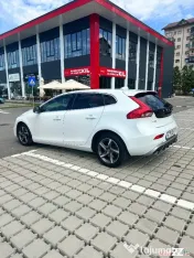 Volvo V40 D2 2016 