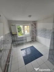 Apartament luminos cu 3 camere 