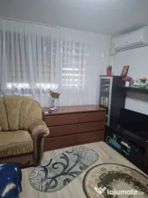 Cameră cămin decomandată, baie propie, AC, Valea Roșie