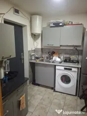 Cameră cămin decomandată, baie propie, AC, Valea Roșie 