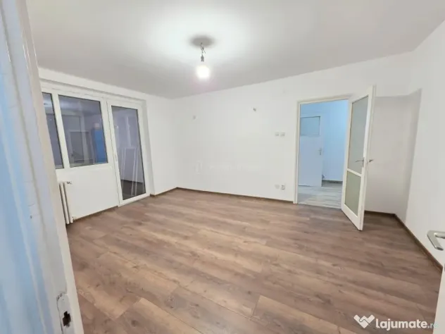 3 camere - Maior Coravu - Vatra Luminoasa