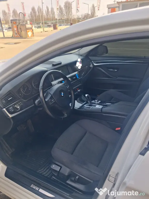 Vând BMW seria 5. 2013