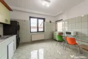 Casă spațioasă cu 8 camere - Pitești - 0% Comision 