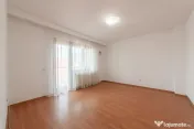 Casă spațioasă cu 8 camere - Pitești - 0% Comision 
