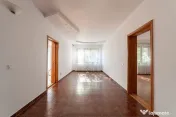 Casă spațioasă cu 8 camere - Pitești - 0% Comision 