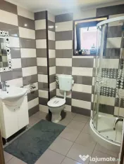 Casă spațioasă de vânzare, ideală pentru o familie – 