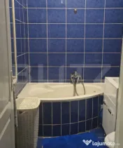 Apartament decomandat, mobilat, et 1, parcare, zona Porii 