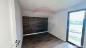 Casă / Vilă cu 4 camere de vânzare 