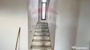 Casă / Vilă cu 4 camere de vânzare 