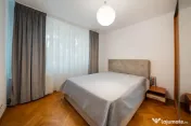 Loc de parcare, vedere parc Gh. Petrascu,etaj 1/4,bloc reabi 