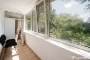 Loc de parcare, vedere parc Gh. Petrascu,etaj 1/4,bloc reabi 
