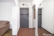 Loc de parcare, vedere parc Gh. Petrascu,etaj 1/4,bloc reabi 