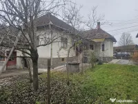 Casă primitoare cu 4 camere și curte generoasă 