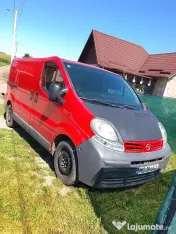 Vând Nissan Primastar