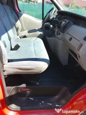 Vând Nissan Primastar