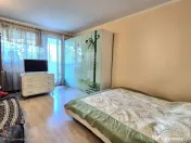 Apartament 3 camere - metrou 1 Dec.