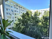 Apartament 3 camere - metrou 1 Dec.